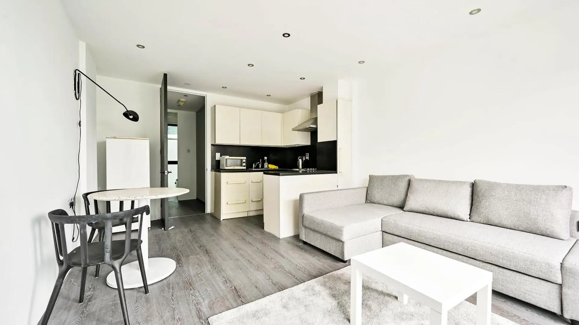 Bright Flat 1 Min To Tower Bridge - Green Views London