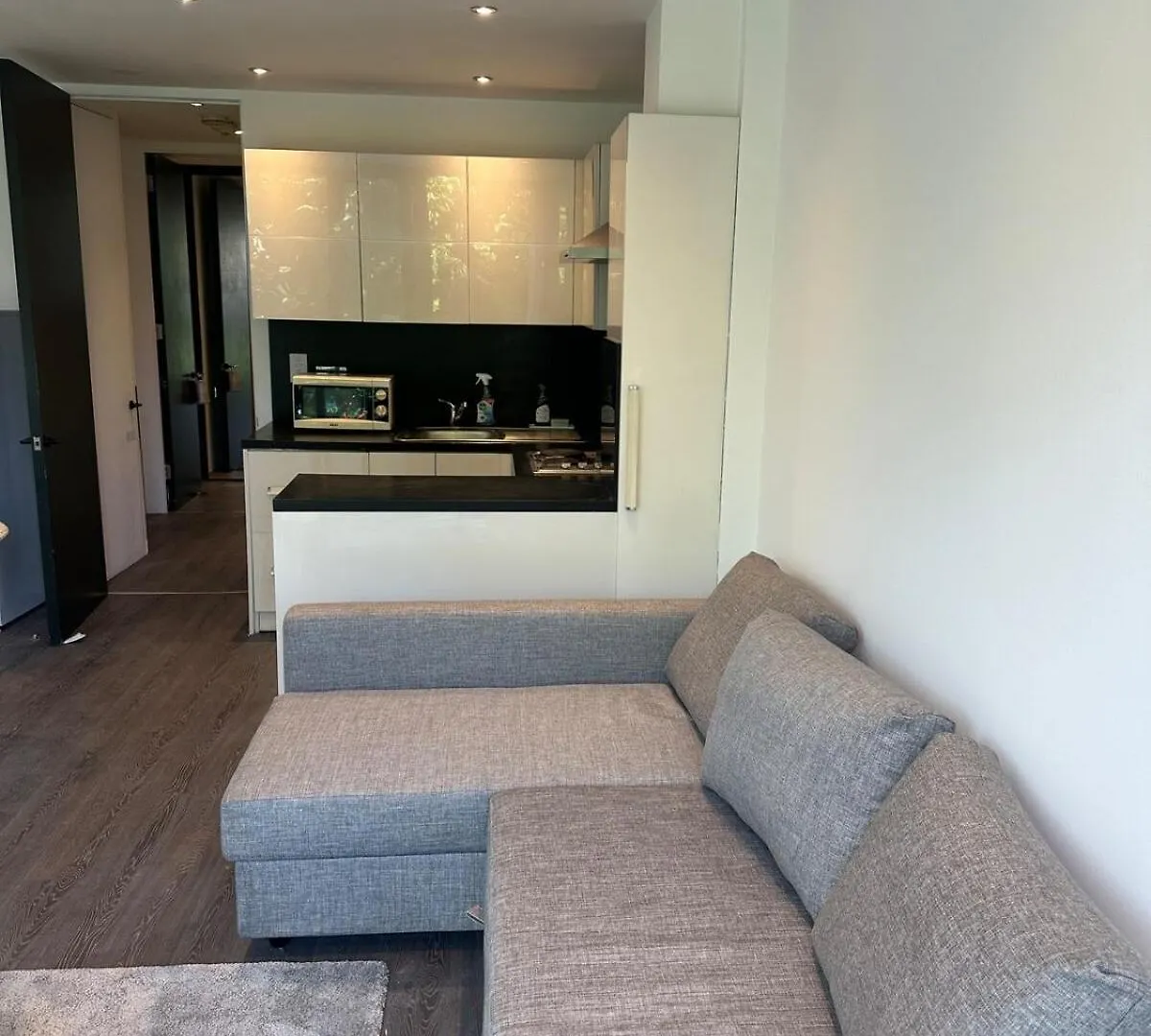 Bright Flat 1 Min To Tower Bridge - Green Views London Apartment
