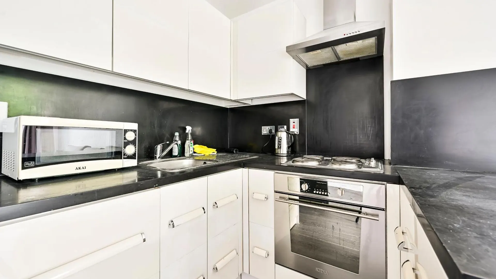 Bright Flat 1 Min To Tower Bridge - Green Views London Apartment
